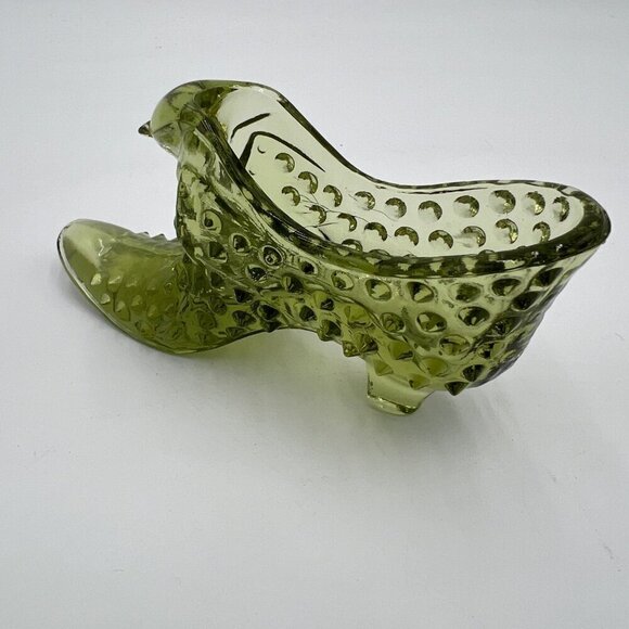 Fenton Glass Green Hobnail Cat Slipper Shoe in Excellent Condition - Picture 5 of 9
